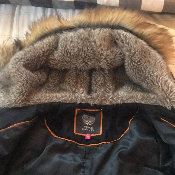 $175 VINCE CAMUTO Gray Faux Fur DOWN PARKA Hood Winter Warm Mid Length Jacket M - Picture 12 of 16